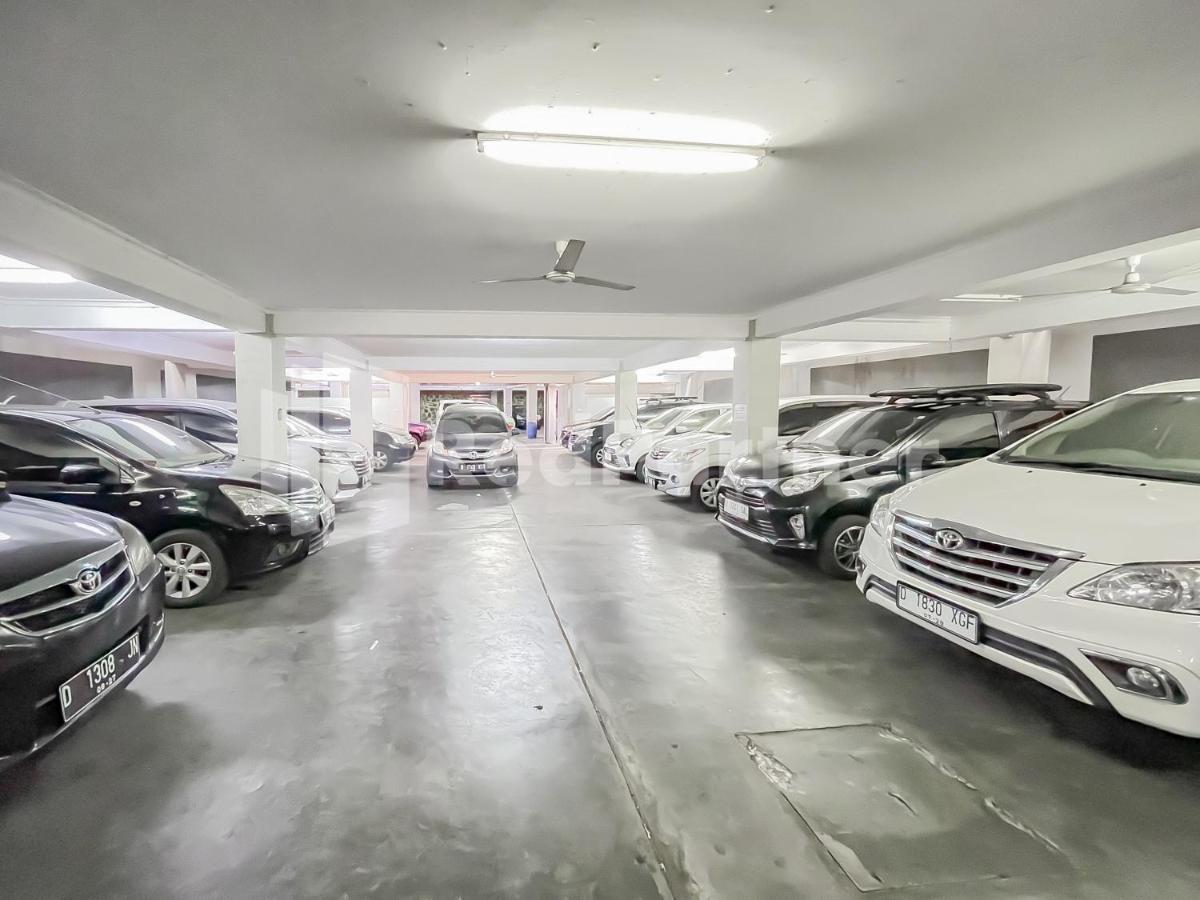 Sang Surya Guesthouse Syariah Near Rs Hasan Sadikin Mitra Reddoorz Bandung Eksteriør bilde