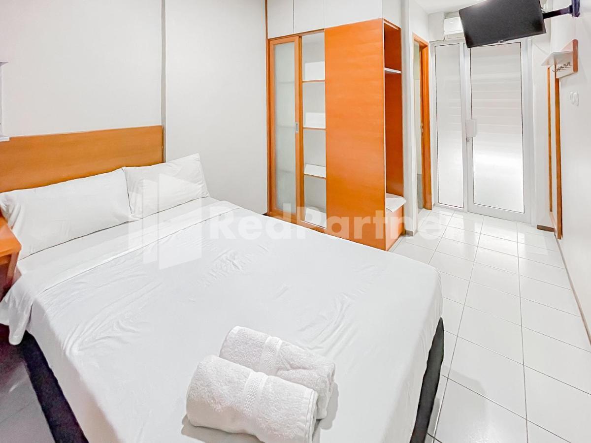 Sang Surya Guesthouse Syariah Near Rs Hasan Sadikin Mitra Reddoorz Bandung Eksteriør bilde